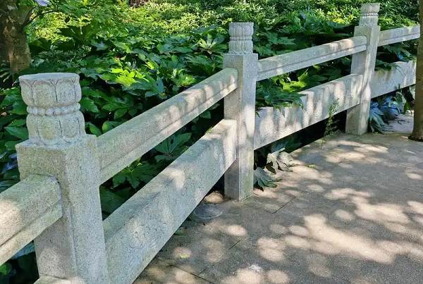 大连仿古石栏杆生产厂家